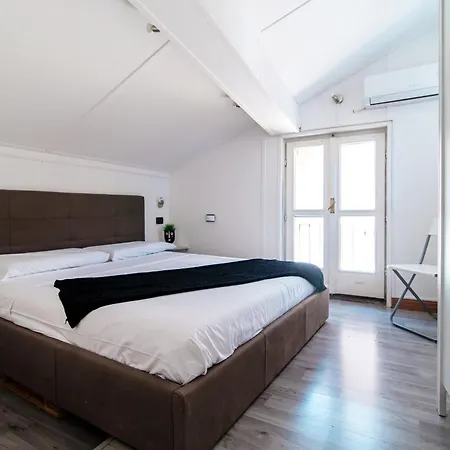 Apartament Joivy Chic 5-bed Near Duomo Di Como