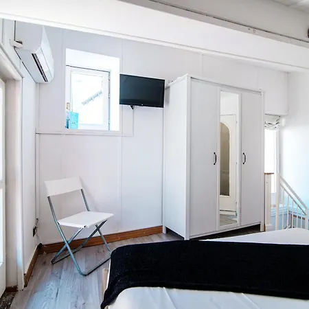 Joivy Chic 5-bed Near Duomo Di * Como