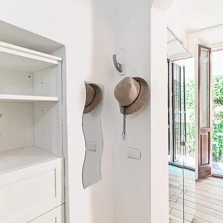 Joivy Chic 5-bed Near Duomo Di Como